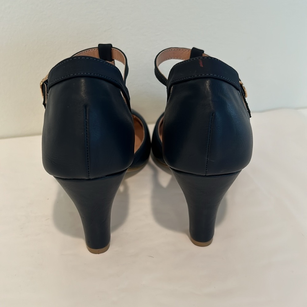 NWOT Journee Collection Olina Navy T Strap Mary Jane Heels Size 10 - Picture 9 of 9